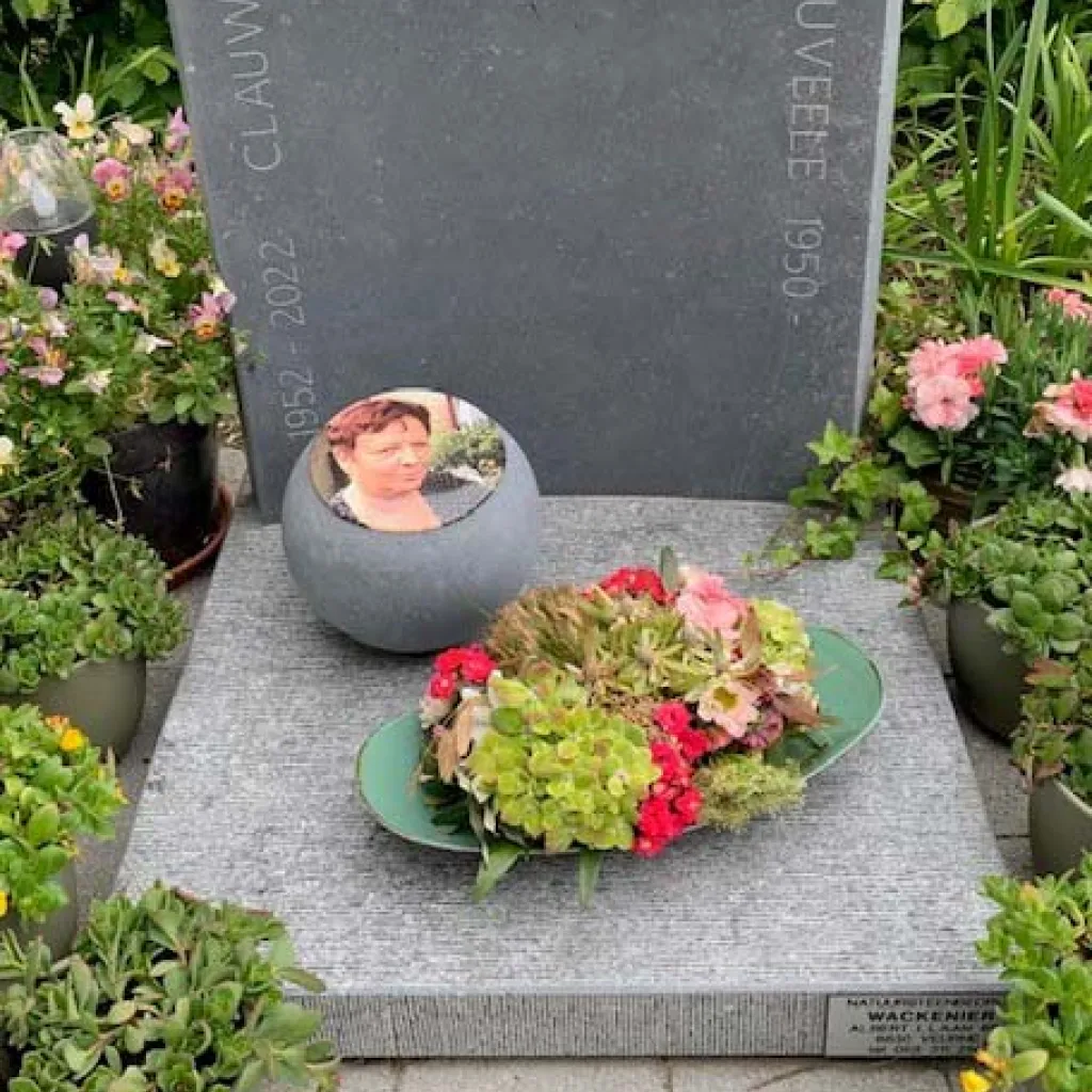 urnengrafzerken op maat gemaakt met passie die herinneringen bijhouden