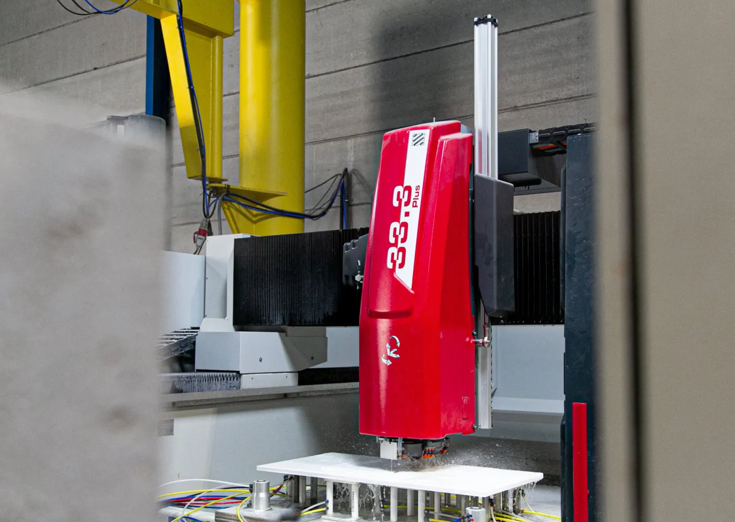 natuursteenbewerker Wackenier Veurne modern machinepark