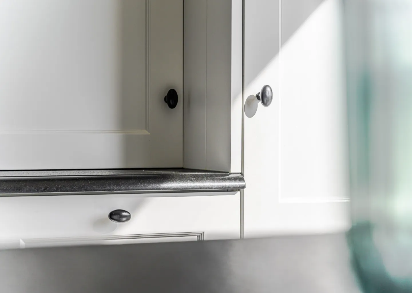 Project C uit diksmuide natuursteen in de keuken door Wackenier Natuursteenbewerker